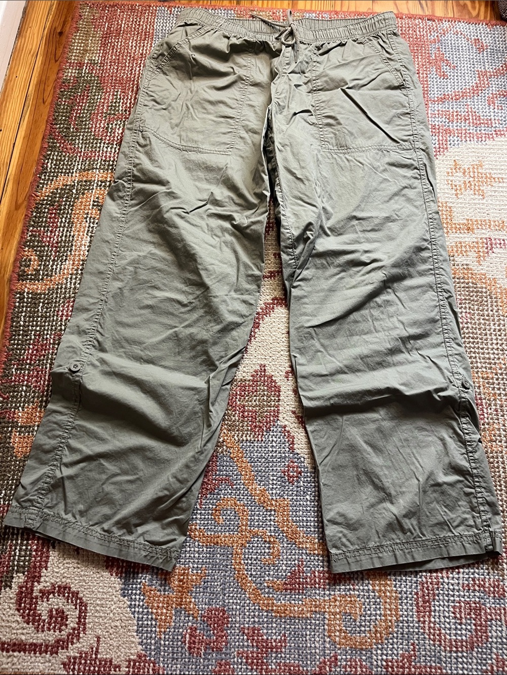 Hanna Andersson Adult Convertible Roll Up Beach Pants Green Medium Like New